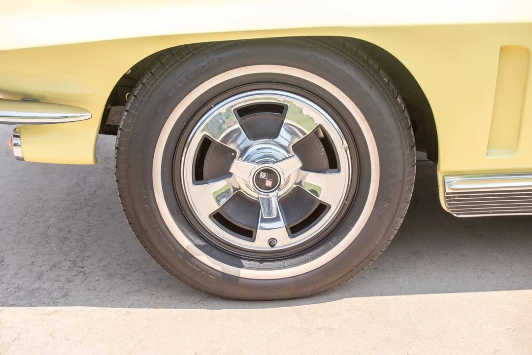 1966 Chevrolet Corvette C2 - Image 5 of 21