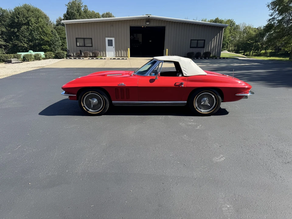 1966 Chevrolet Corvette C2 427 - Image 19 of 31
