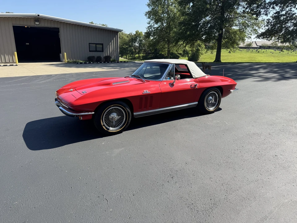 1966 Chevrolet Corvette C2 427 - Image 20 of 31