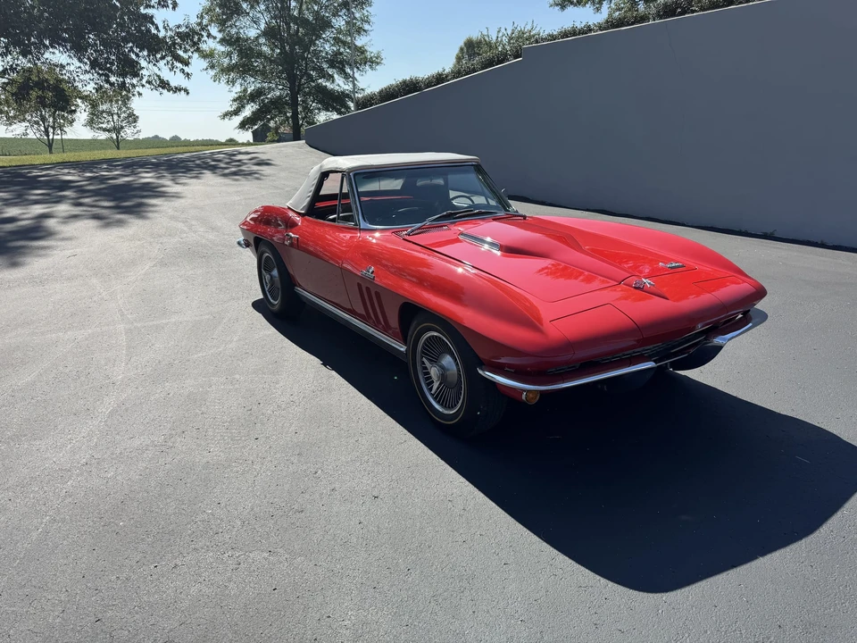 1966 Chevrolet Corvette C2 427 - Image 12 of 31