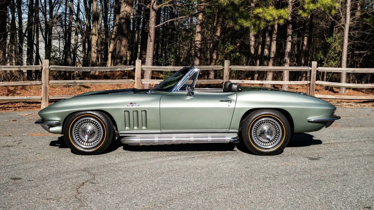 1966 Chevrolet Corvette C2 - Image 8 of 31
