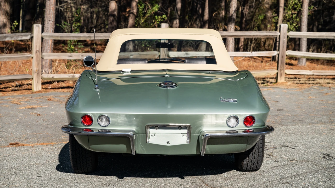 1966 Chevrolet Corvette C2 - Image 14 of 31