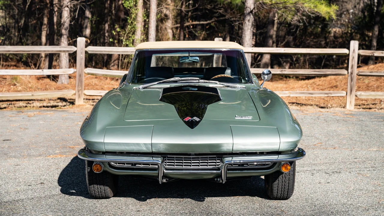 1966 Chevrolet Corvette C2 - Image 10 of 31