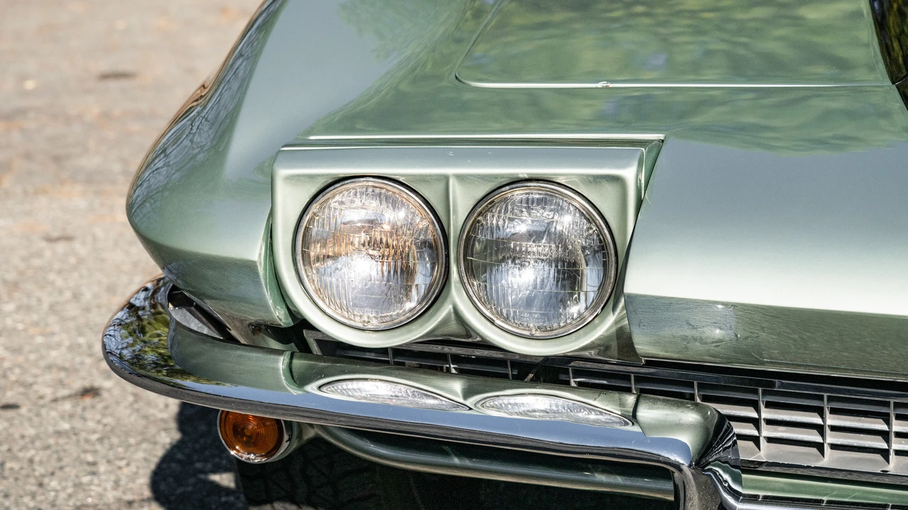 1966 Chevrolet Corvette C2 - Image 24 of 31