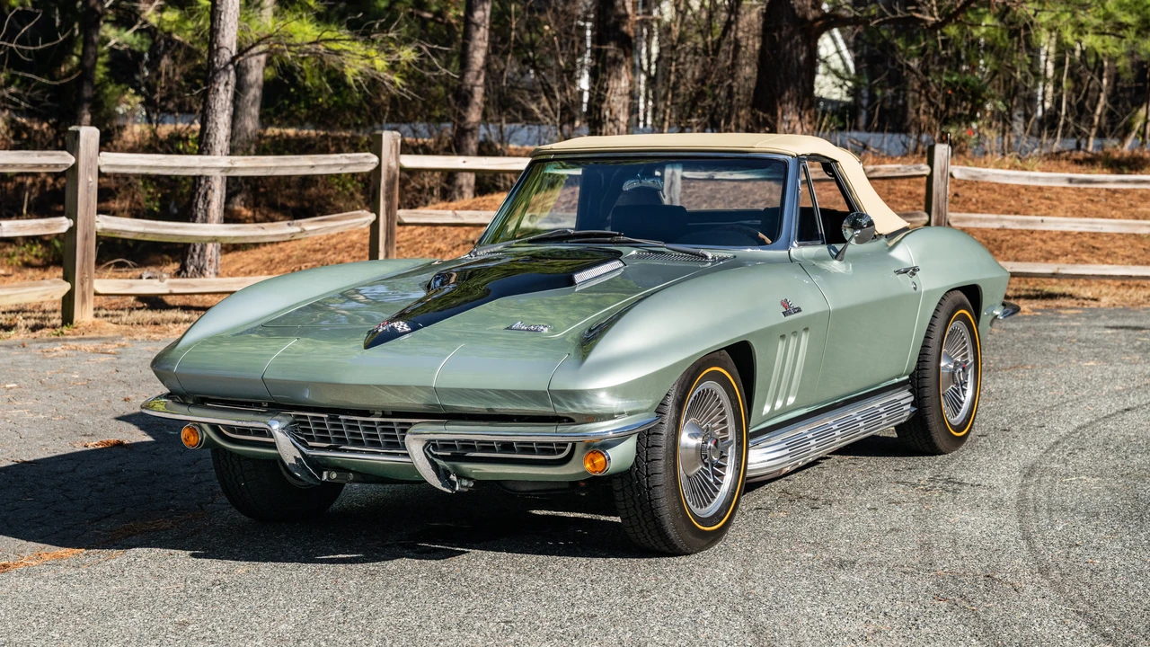 1966 Chevrolet Corvette C2 - Image 9 of 31