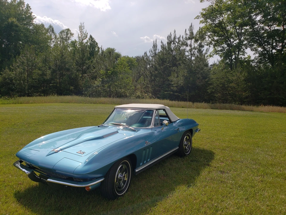 1966 Chevrolet Corvette C2 - Image 13 of 31