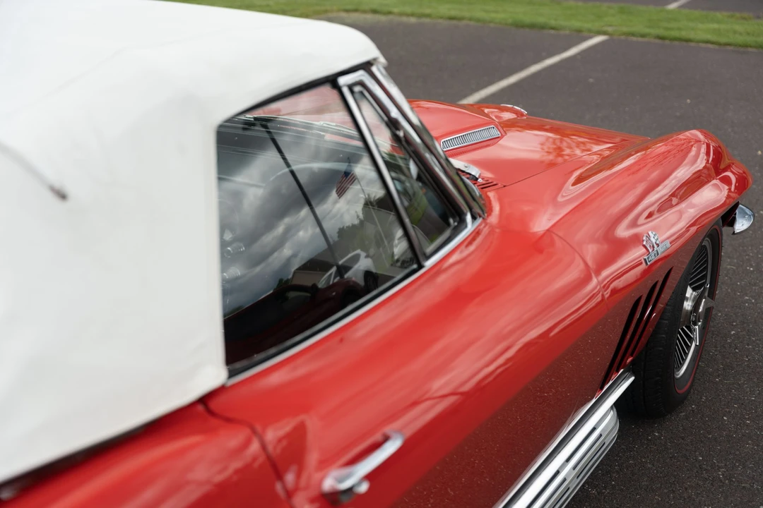 1966 Chevrolet Corvette C2 - Image 24 of 31