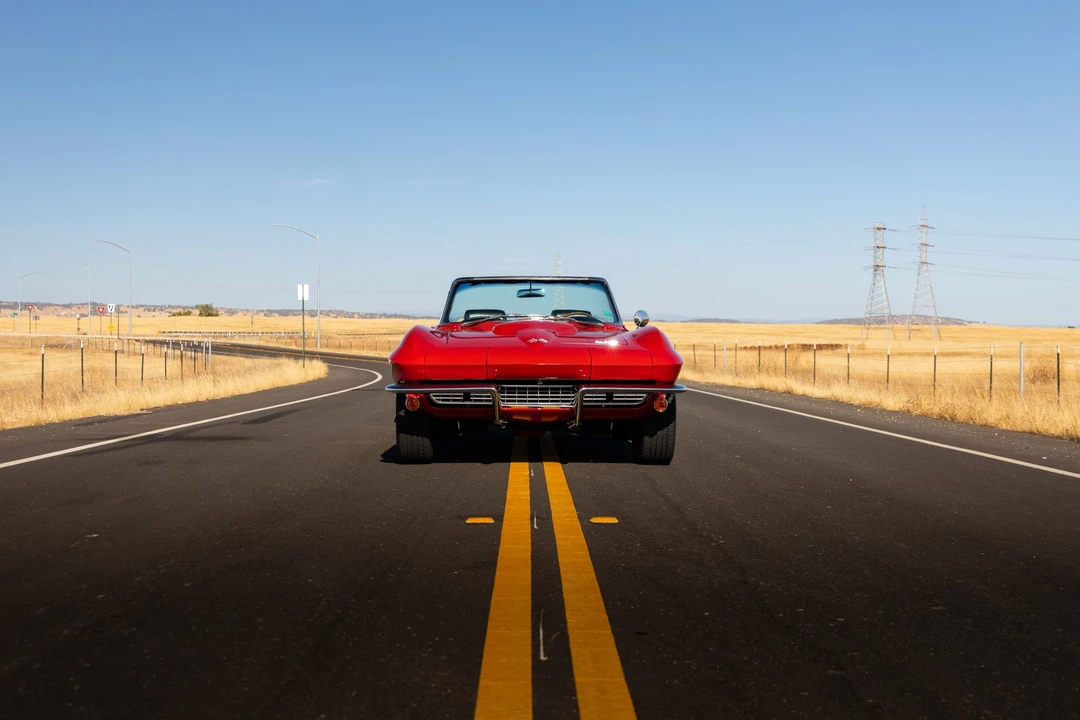 1966 Chevrolet Corvette C2 - Image 19 of 31