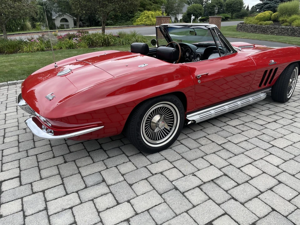 1966 Chevrolet Corvette C2 - Image 9 of 31