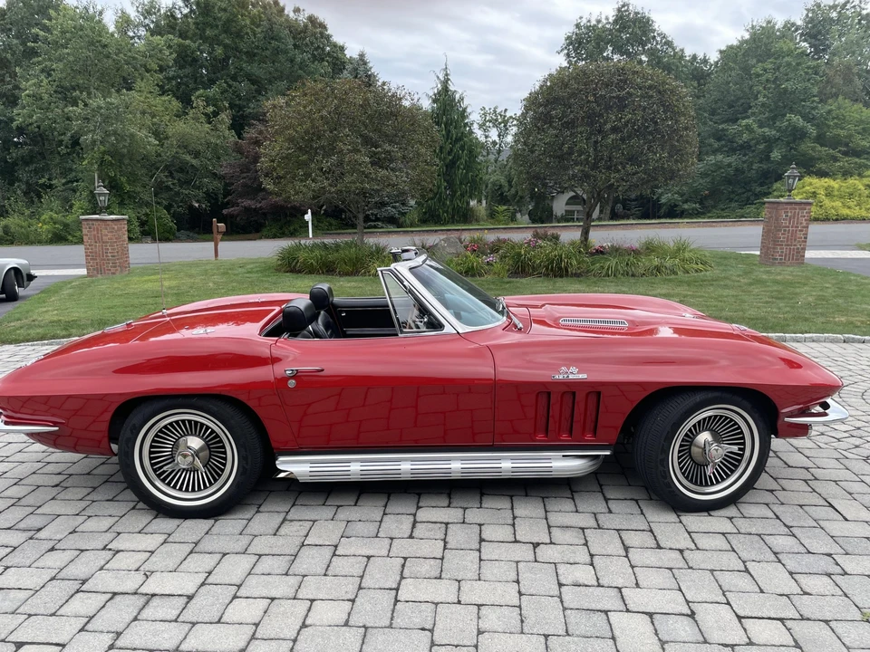 1966 Chevrolet Corvette C2 - Image 10 of 31