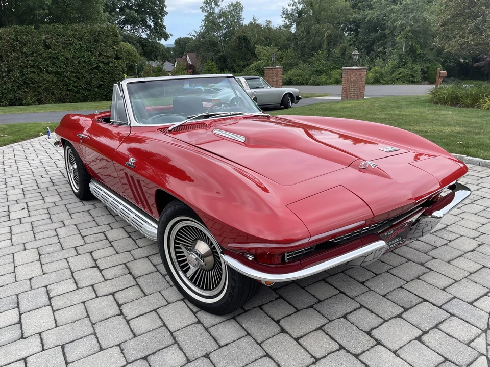 1966 Chevrolet Corvette C2 - Image 13 of 31
