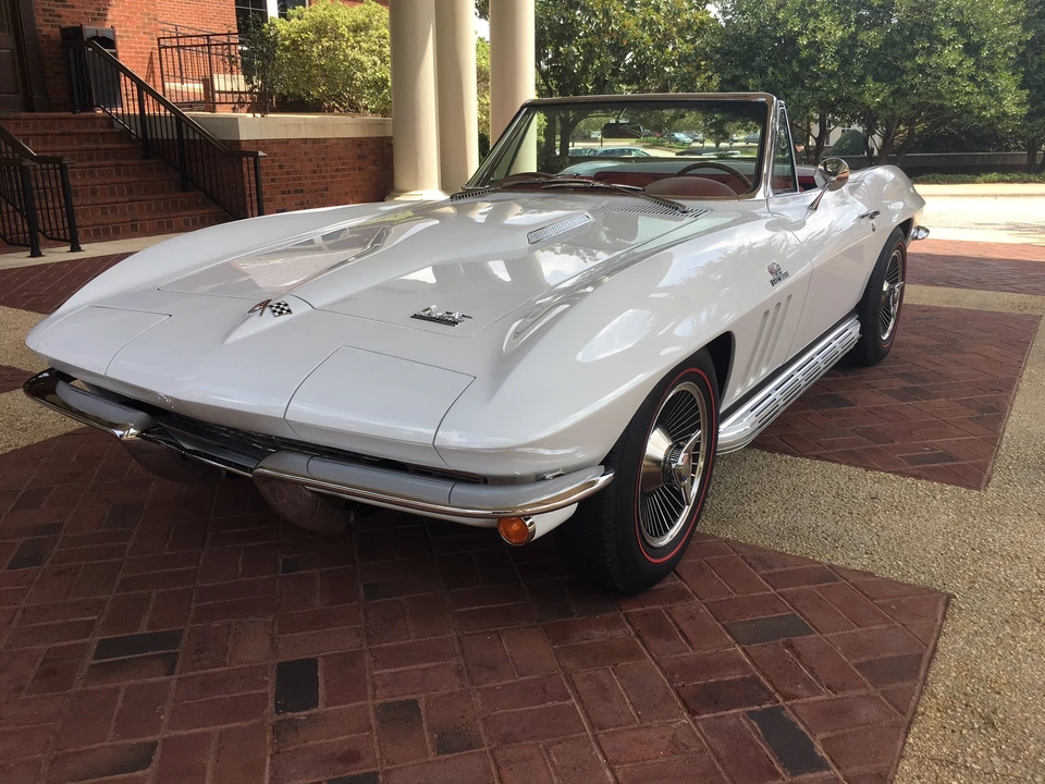 1966 Chevrolet Corvette C2 - Image 8 of 31