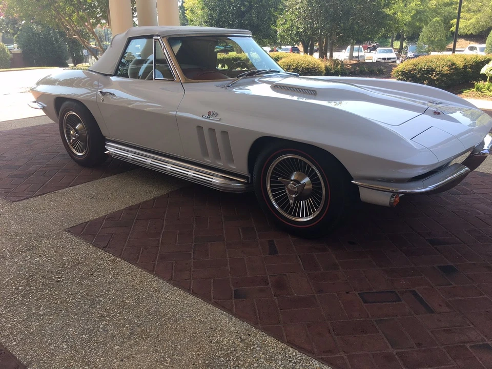 1966 Chevrolet Corvette C2 - Image 3 of 31