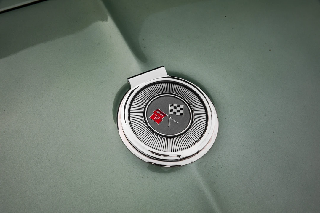 1966 Chevrolet Corvette C2 - Image 18 of 31