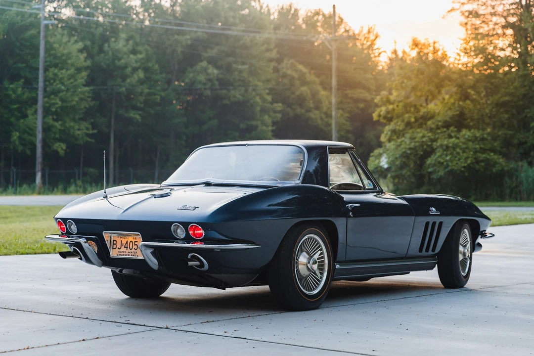 1966 Chevrolet Corvette C2 - Image 7 of 31