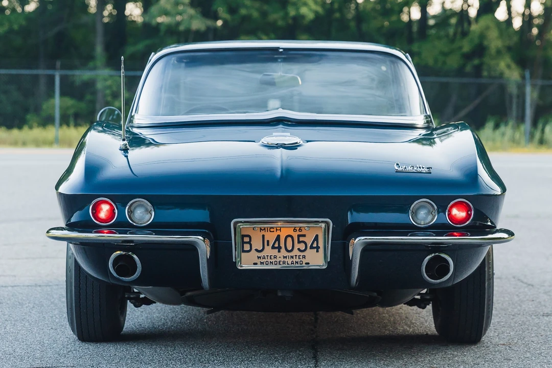 1966 Chevrolet Corvette C2 - Image 13 of 31