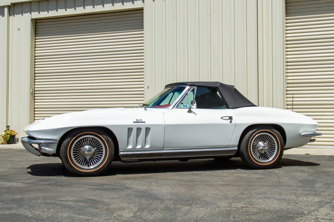 1966 Chevrolet Corvette C2 - Image 4 of 31