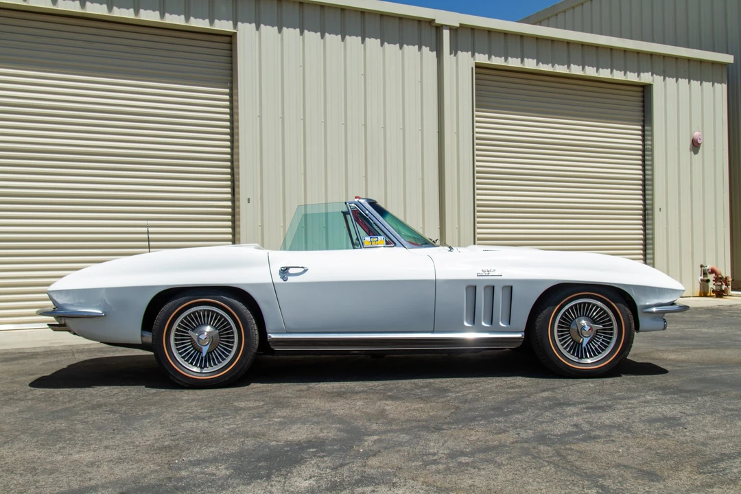 1966 Chevrolet Corvette C2 - Image 7 of 31