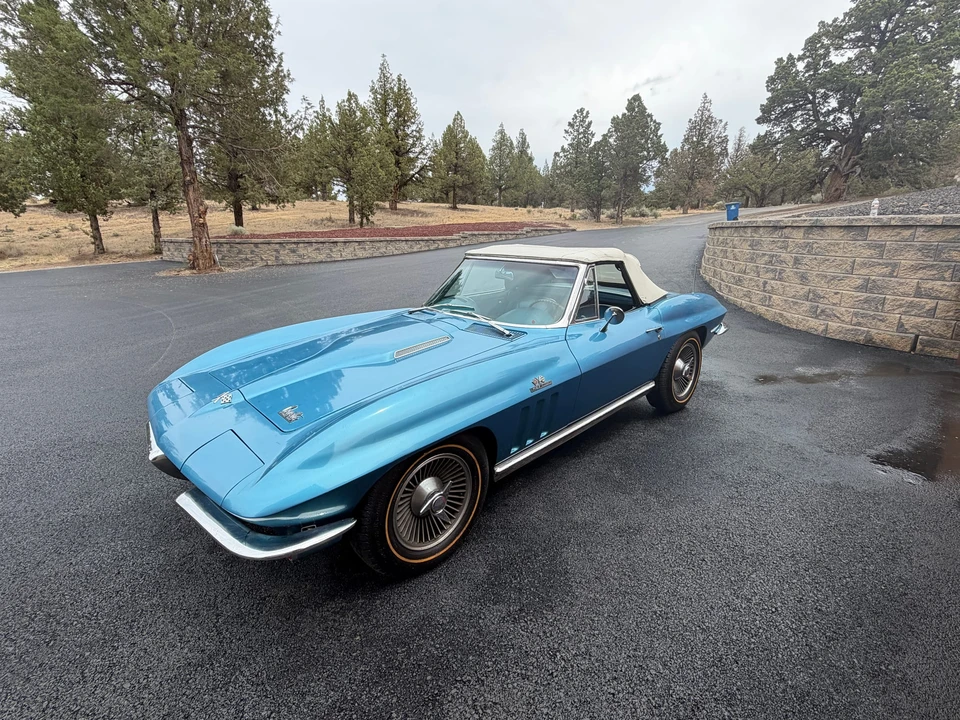 1966 Chevrolet Corvette C2 427 - Image 11 of 31
