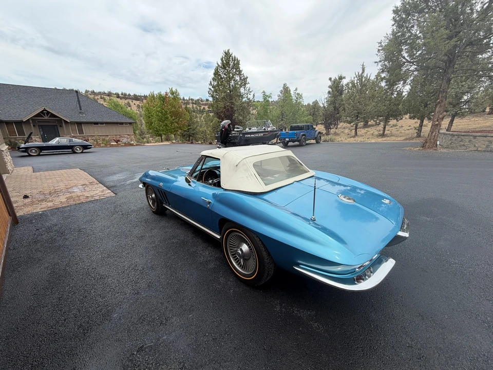 1966 Chevrolet Corvette C2 427 - Image 12 of 31