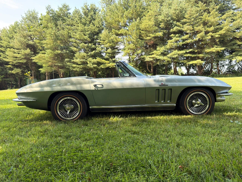 1966 Chevrolet Corvette C2 427 - Image 13 of 31