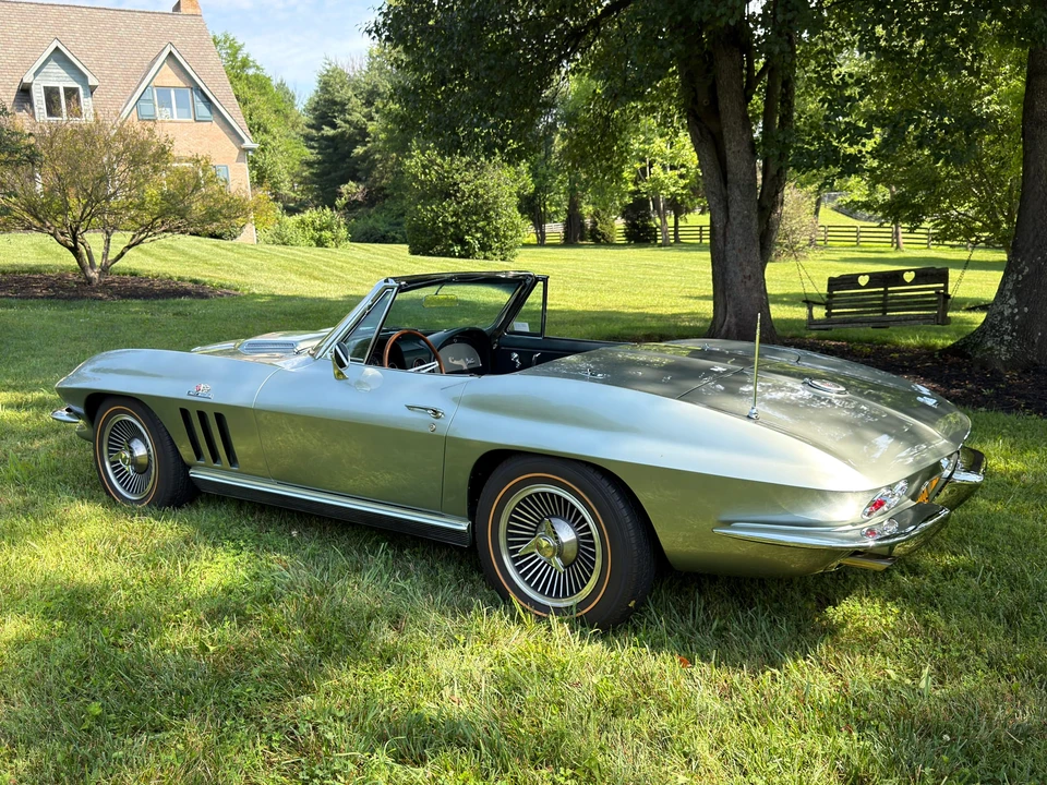 1966 Chevrolet Corvette C2 427 - Image 17 of 31