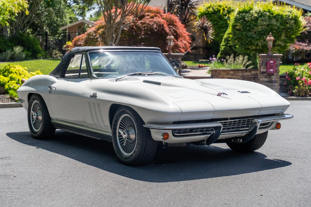 1966 Chevrolet Corvette C2 427 - Image 16 of 31