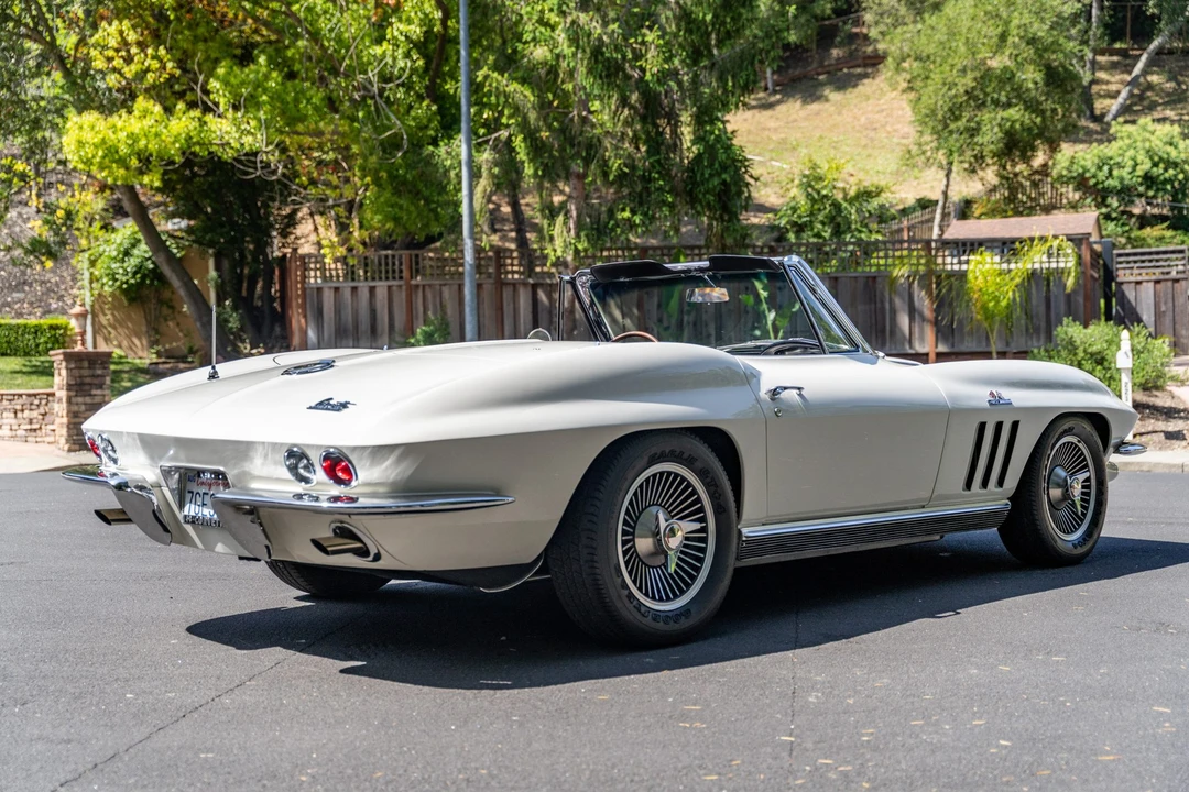 1966 Chevrolet Corvette C2 427 - Image 8 of 31