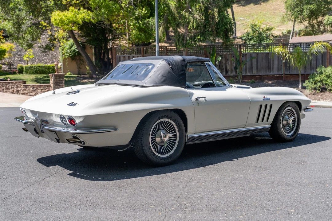 1966 Chevrolet Corvette C2 427 - Image 18 of 31
