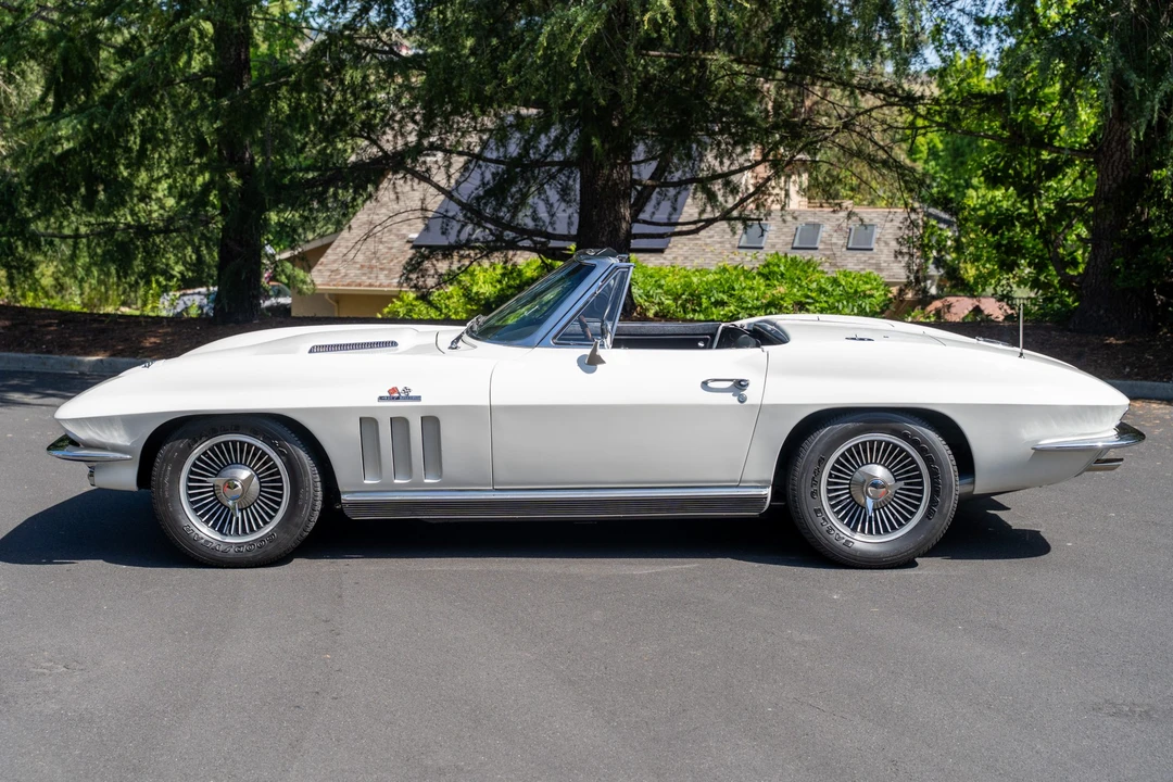 1966 Chevrolet Corvette C2 427 - Image 12 of 31