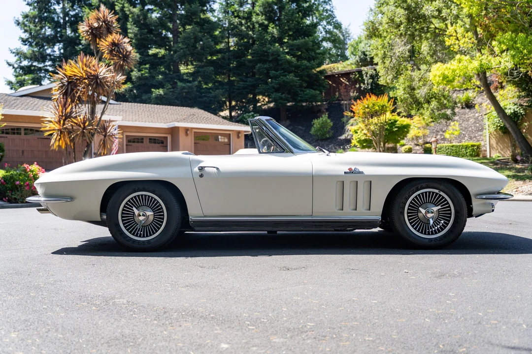 1966 Chevrolet Corvette C2 427 - Image 7 of 31