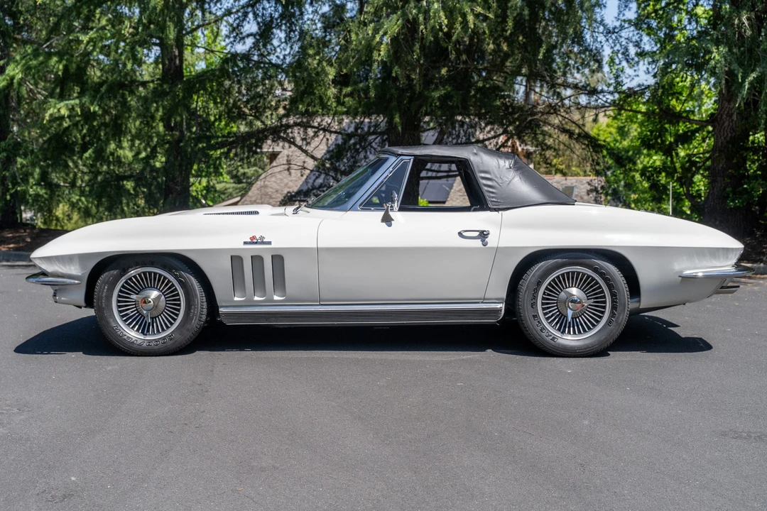1966 Chevrolet Corvette C2 427 - Image 21 of 31