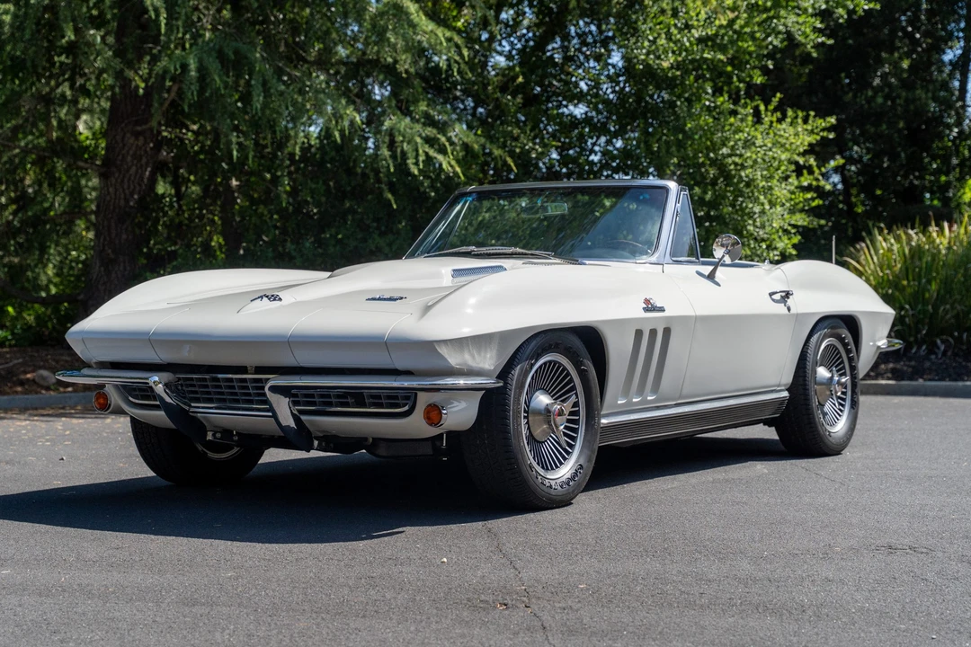 1966 Chevrolet Corvette C2 427 - Image 2 of 31