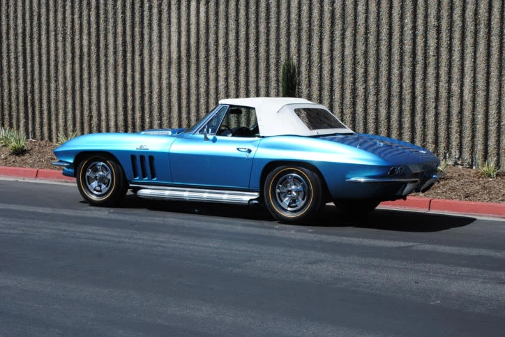 1966 Chevrolet Corvette C2 - Image 16 of 31