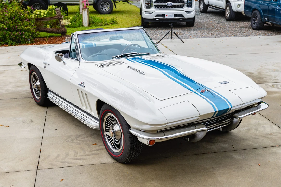 1966 Chevrolet Corvette C2 - Image 5 of 31