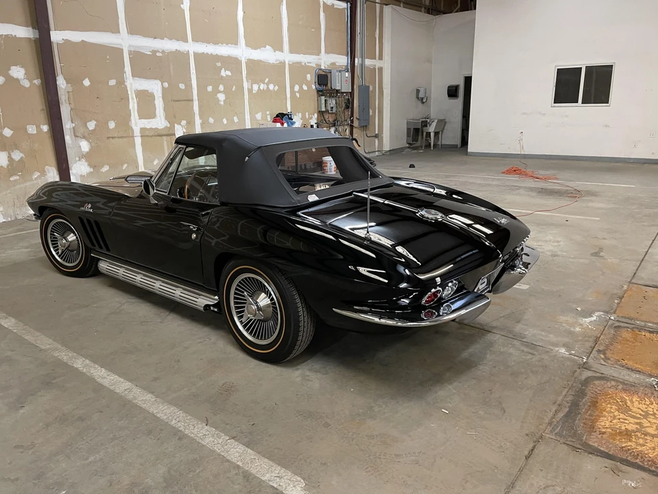 1966 Chevrolet Corvette C2 - Image 10 of 31