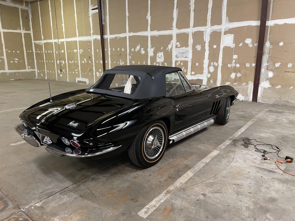 1966 Chevrolet Corvette C2 - Image 19 of 31