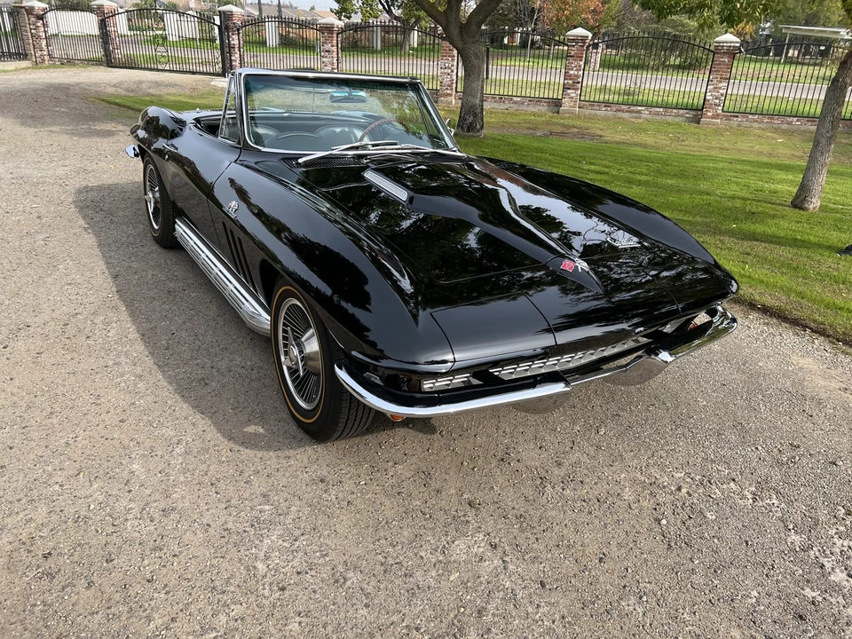 1966 Chevrolet Corvette C2 - Image 3 of 31