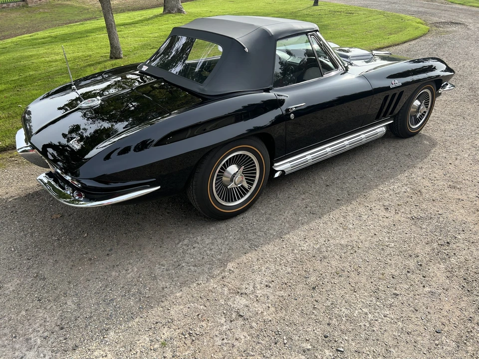 1966 Chevrolet Corvette C2 - Image 18 of 31