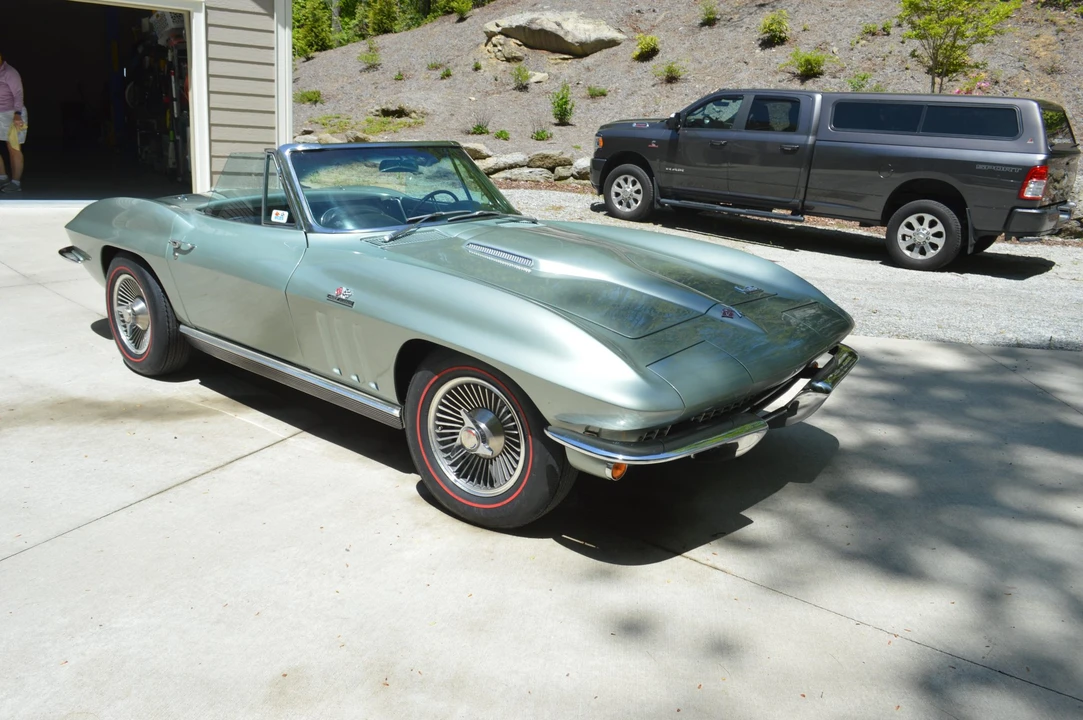 1966 Chevrolet Corvette C2 - Image 5 of 31