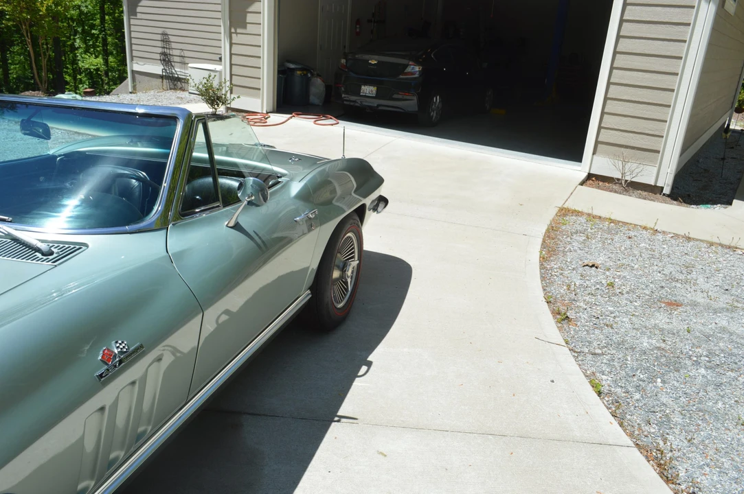 1966 Chevrolet Corvette C2 - Image 16 of 31