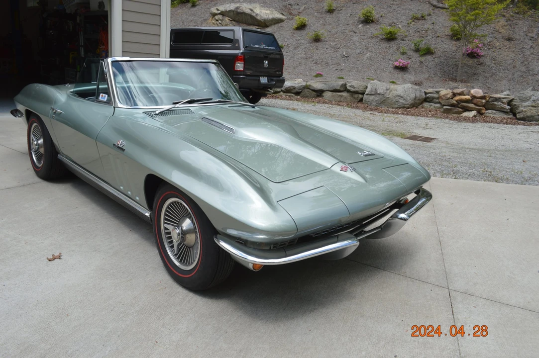 1966 Chevrolet Corvette C2 - Image 6 of 31