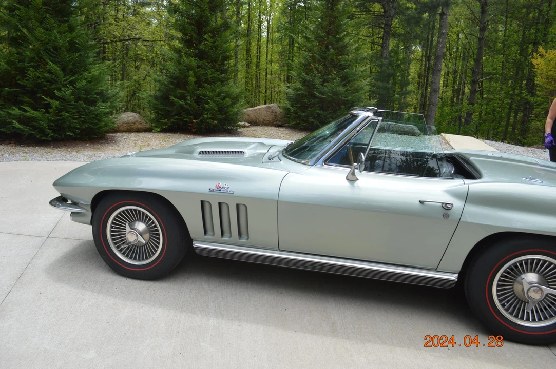 1966 Chevrolet Corvette C2 - Image 12 of 31