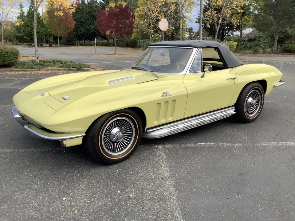 1966 Chevrolet Corvette C2 - Image 23 of 31