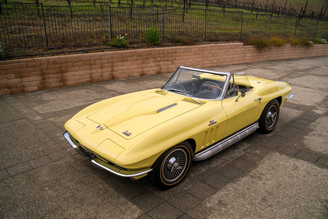 1966 Chevrolet Corvette C2 - Image 2 of 31