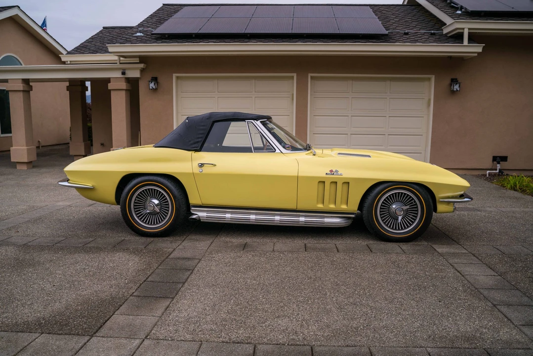 1966 Chevrolet Corvette C2 - Image 30 of 31