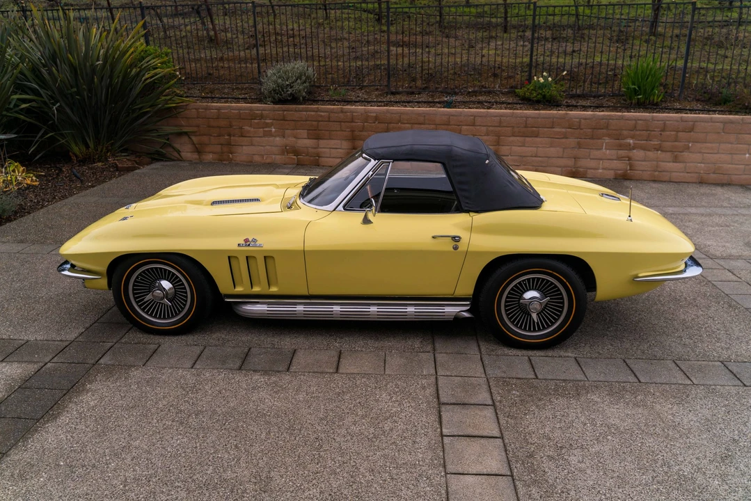 1966 Chevrolet Corvette C2 - Image 22 of 31