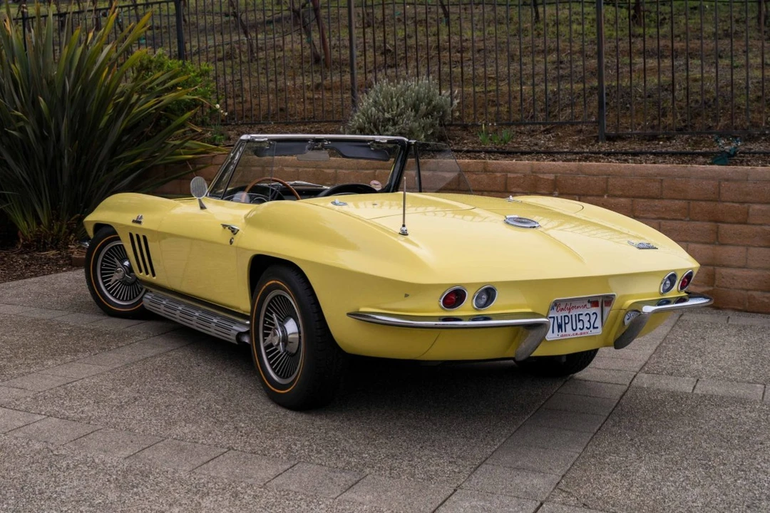 1966 Chevrolet Corvette C2 - Image 14 of 31