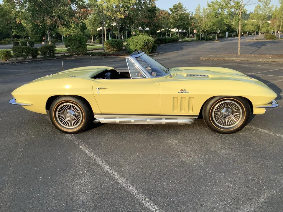 1966 Chevrolet Corvette C2 - Image 6 of 31