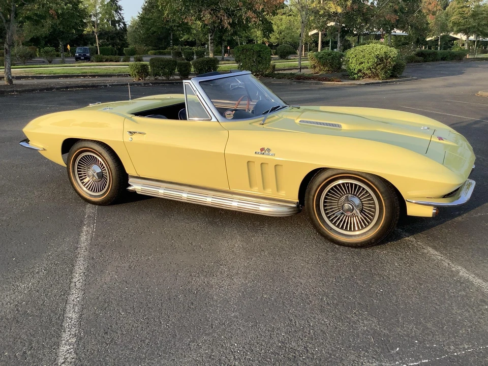 1966 Chevrolet Corvette C2 - Image 5 of 31
